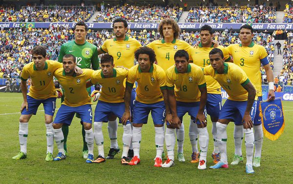 西的比赛中 西的比赛中