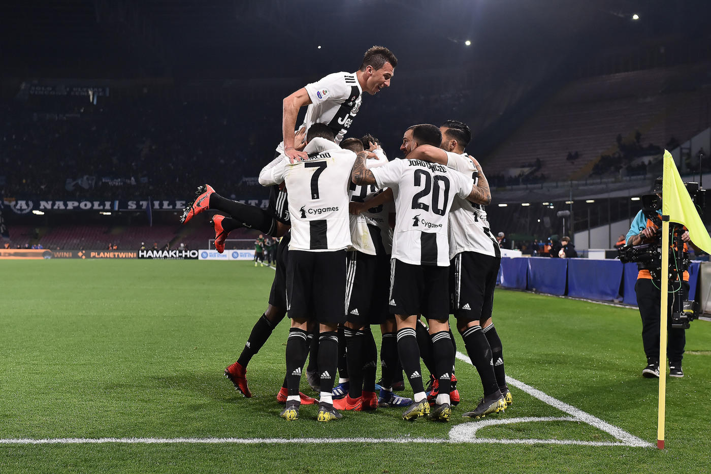 我们期待着 我们期待着