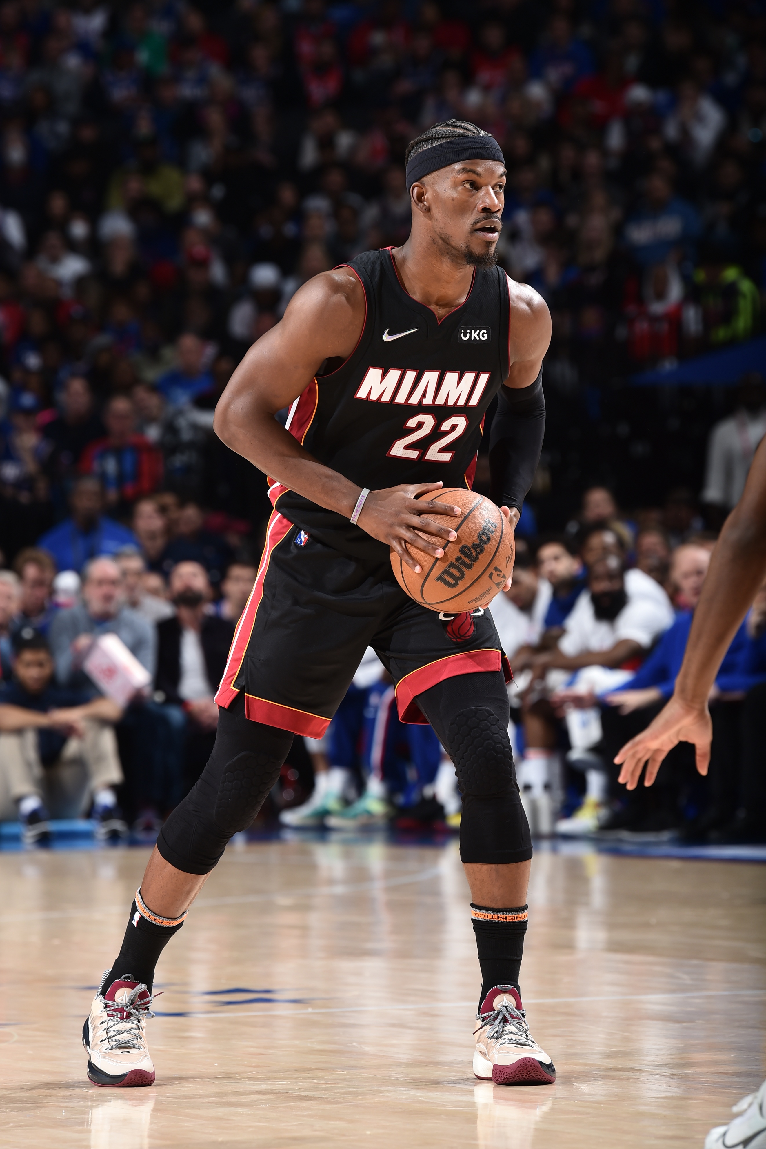 凭借顽强的 凭借顽强的